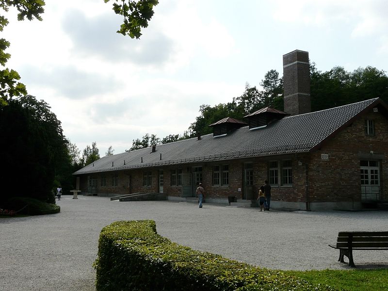 2011-11 Lernfahrt nach Dachau 02 web